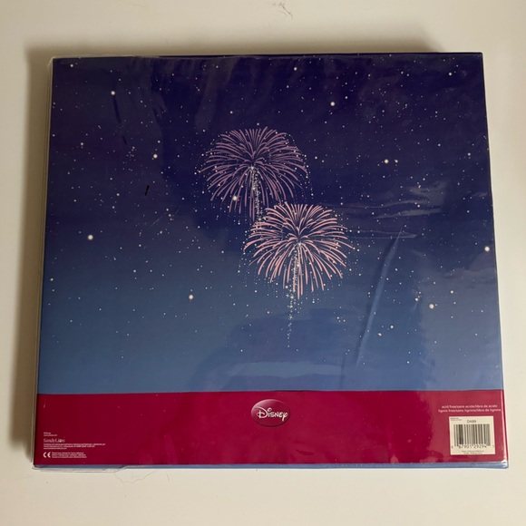 ✨ Winter Disney Castle Scrapebook✨ - Picture 2 of 4